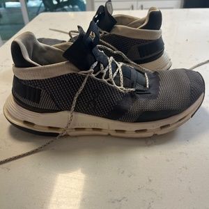 Cloud Nova On Cloud tennis shoes